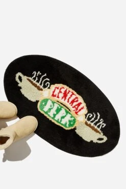 Typo Home Decor Friends Floor Rug -Typo 1684447 04 3